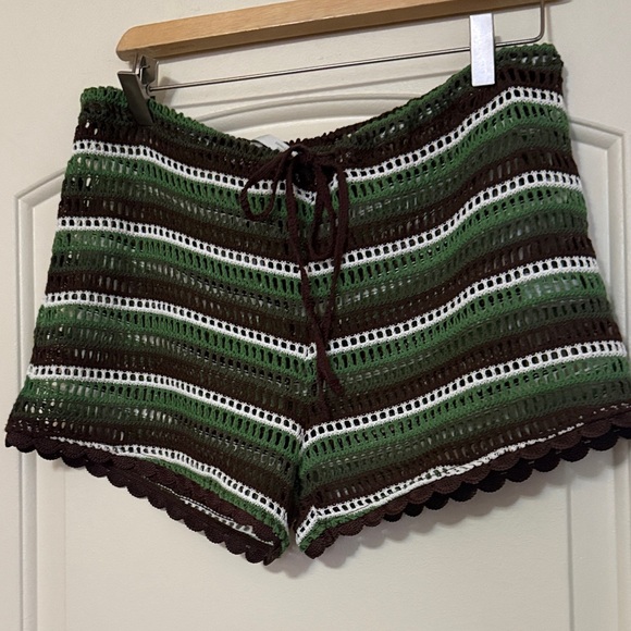 High Waist Crochet Shorts - Green and Brown - Picture 4 of 6
